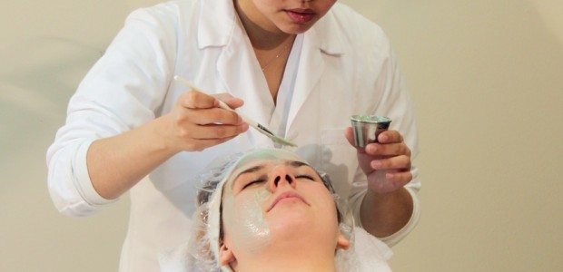 Cosmetologia - área da ciência farmacêutica tratamentos estéticos