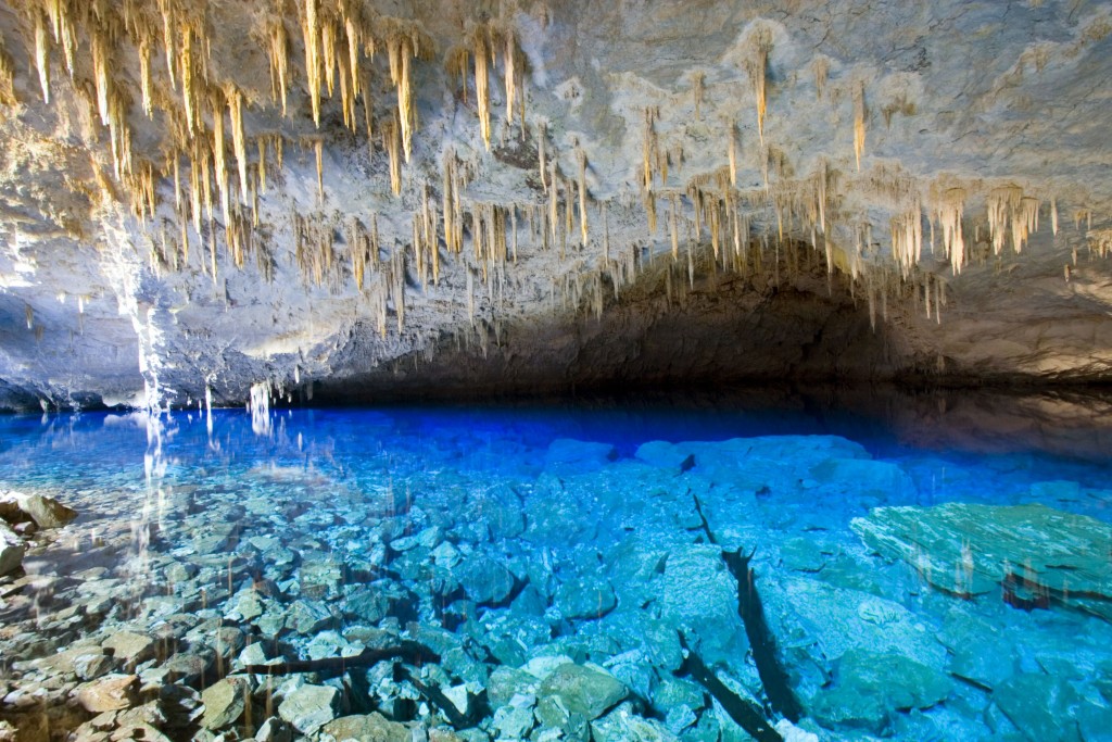 gruta-do-lago-azul-bonito-ms