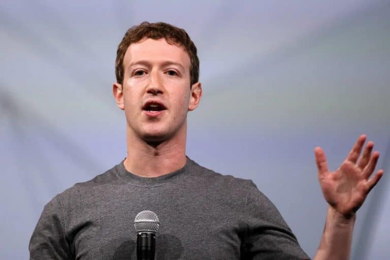 Os 23 livros que Mark Zuckerberg leu em 1 ano