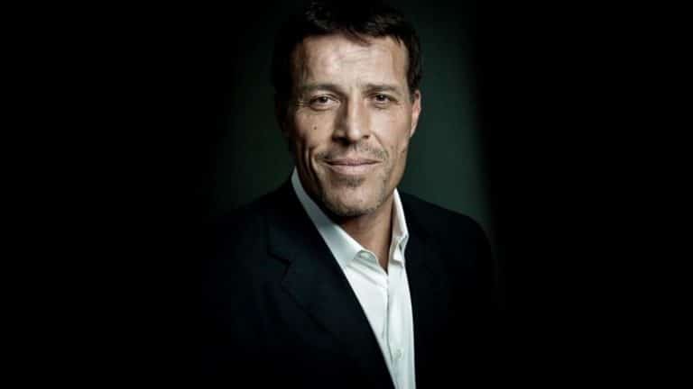 10 frases inspiradoras de Tony Robbins