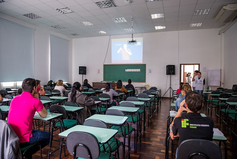 Aula de libras