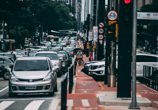 Levar mais ou menos tempo no trânsito pode ser um diferencial para os motoristas de aplicativo