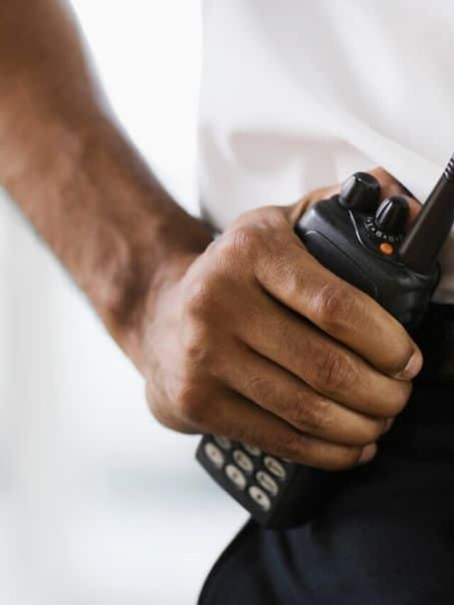 cropped vigia radio comunicador.jpg